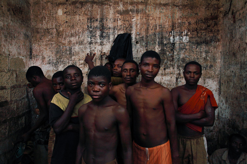 Surpopulation carcérale dans le seul cachot à la disposition du commissariat de Gitega