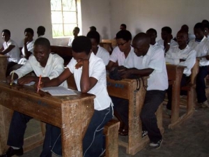 Le lycée communal de Buringa privé de latrines