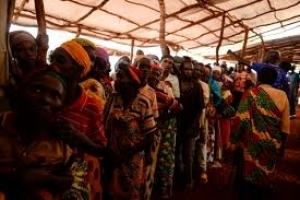 Nduta : Le périple des réfugiées pour trouver du bois de chauffage