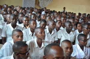 Les élèves du Lycée Rwasanga débutent le second trimestre sans connaitre leurs résultats du premier trimestre